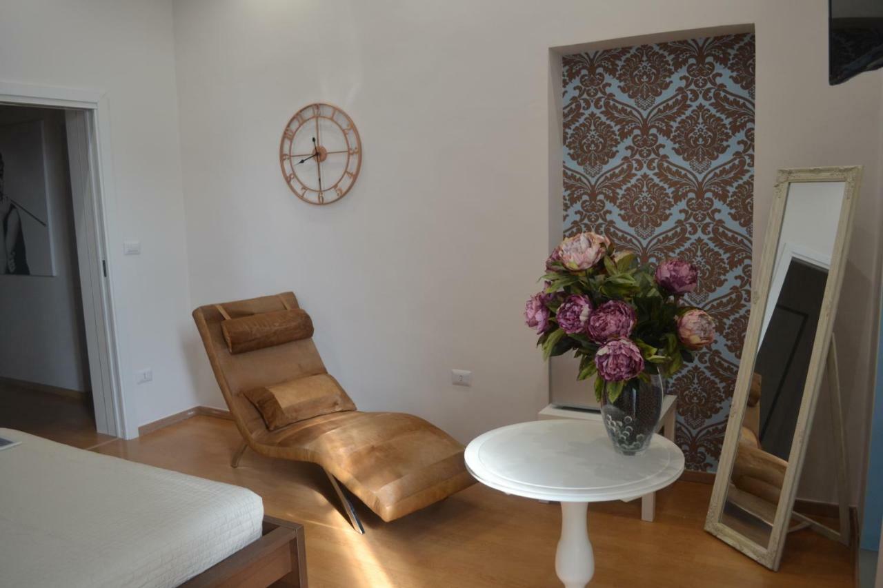 مانفريدونيا La Maison المظهر الخارجي الصورة